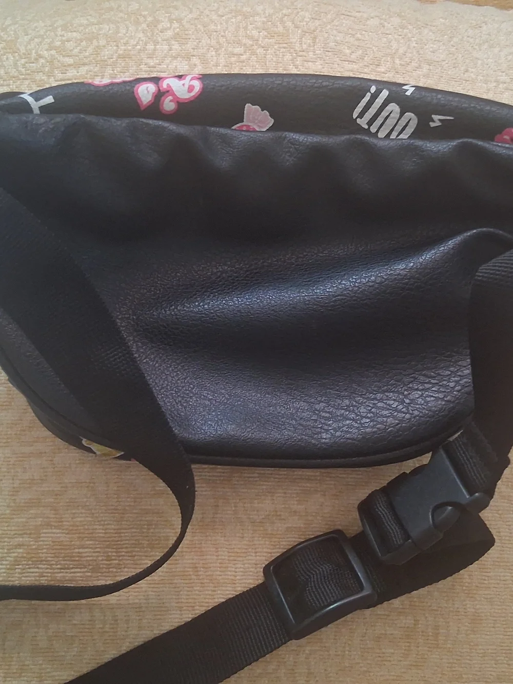 N/A stylish black